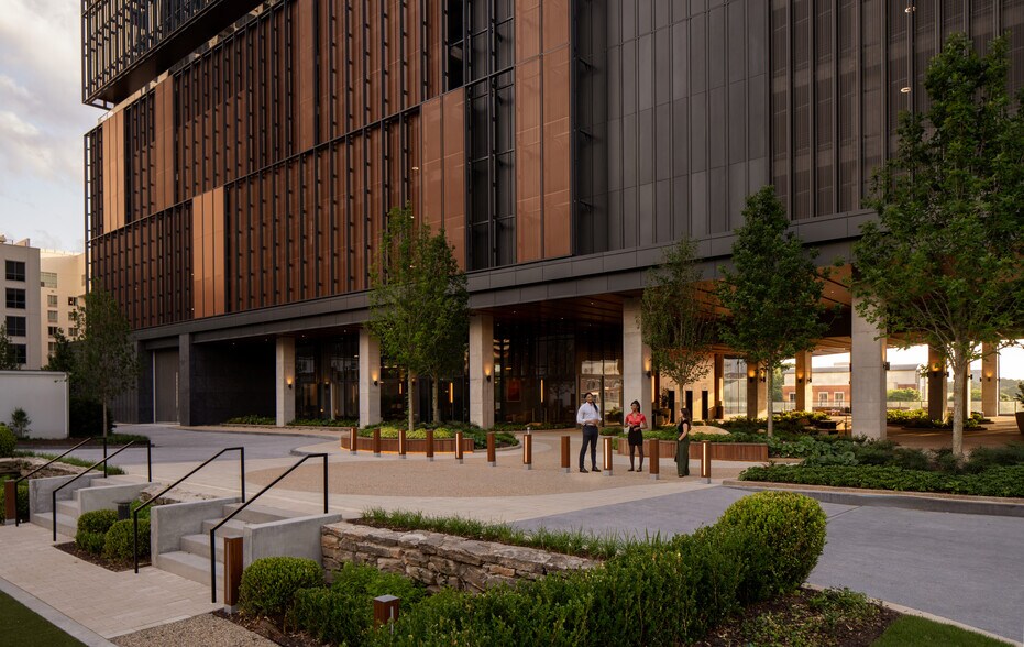 More Photos Of 1020 Spring St, Atlanta Office For Lease