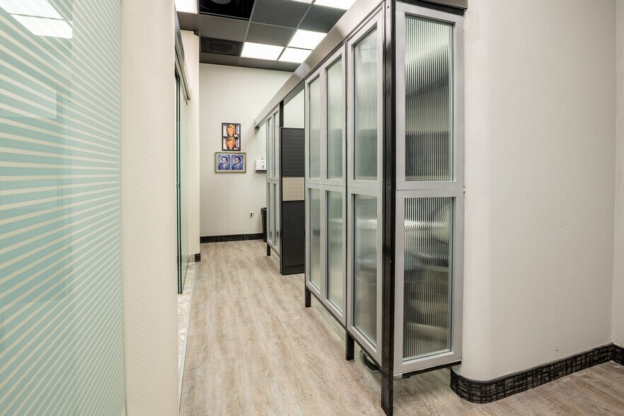 More Photos Of 302 S Lewis Ave, Tulsa Medical For Lease