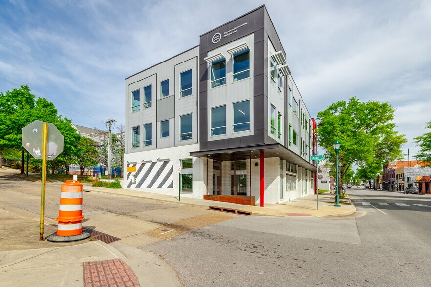 More Photos Of 401 E Martin Luther King Blvd, Chattanooga Restaurant For Lease