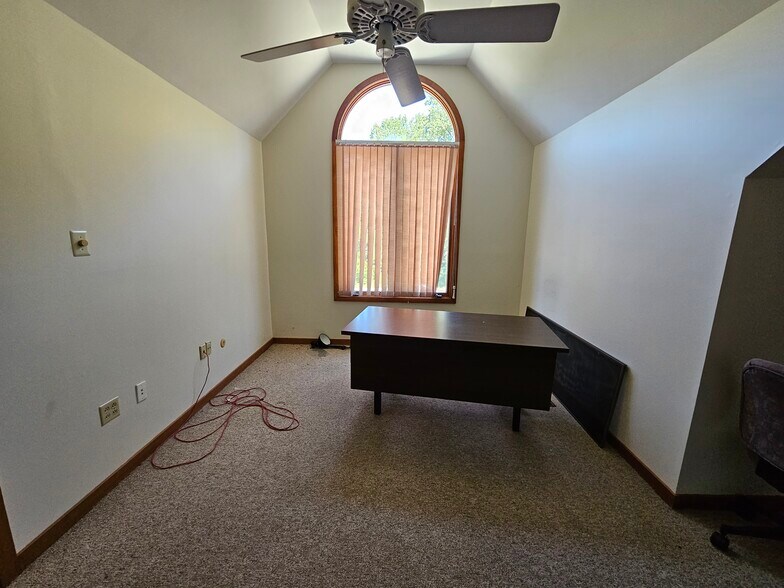 More Photos Of 124 Commons Ct, Chadds Ford Office For Lease