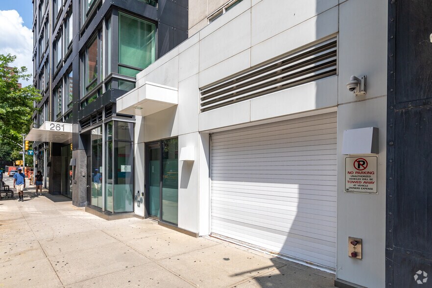 More Photos Of 261 W 28th St, New York Apartments For Sale