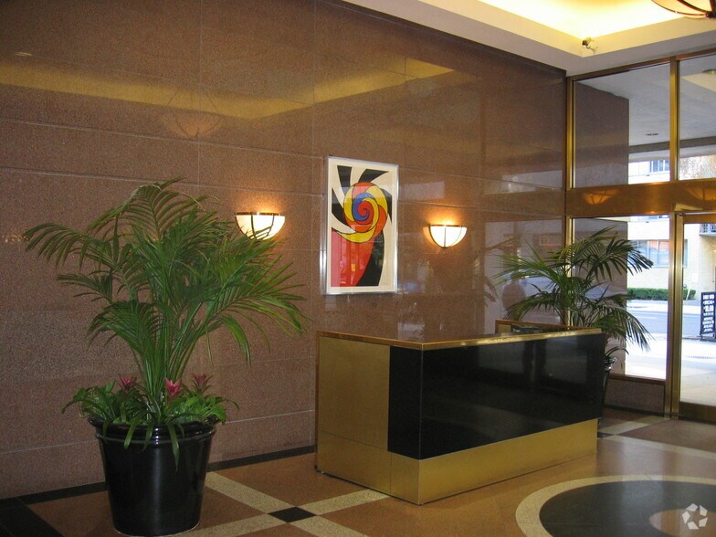 More Photos Of 2120 L St NW, Washington Medical For Lease