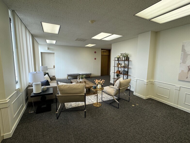 More Photos Of 330 Shoup Ave, Idaho Falls Coworking Space