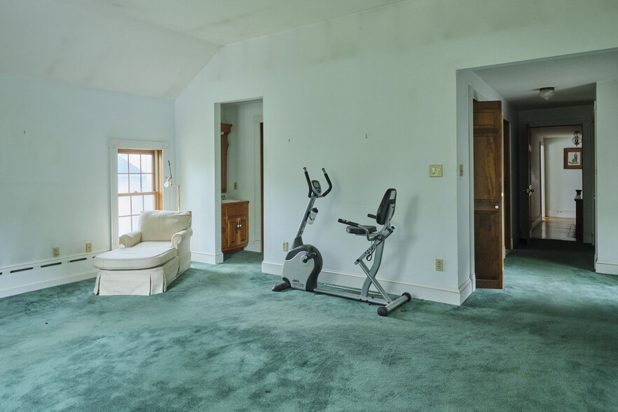 More Photos Of 267 Main St, Schoharie Hospitality For Sale
