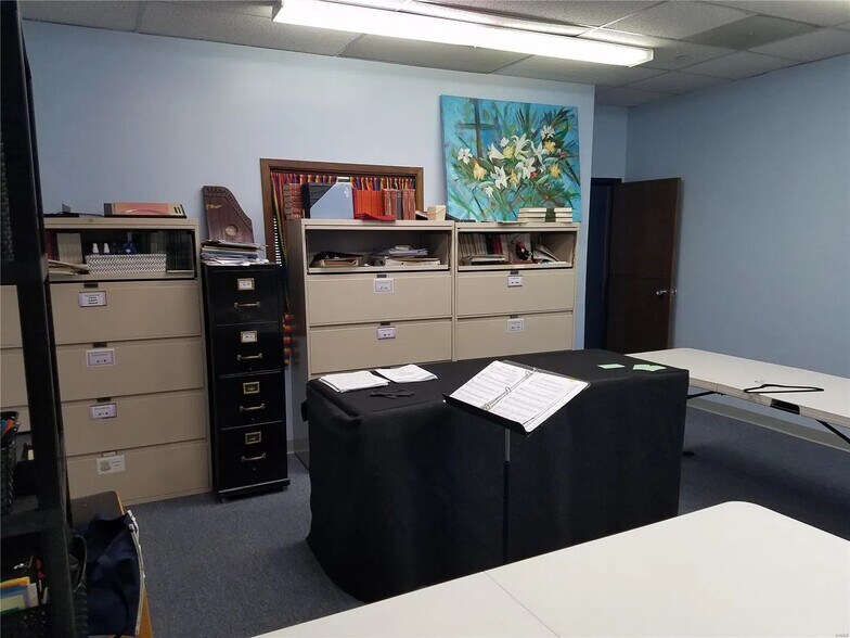 More Photos Of 15764 Clayton Rd, Ellisville Religious Facility For Lease