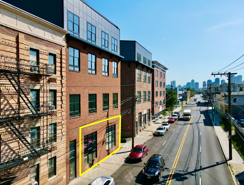 660 Grand St, Jersey City, NJ 07304 Retail For Lease