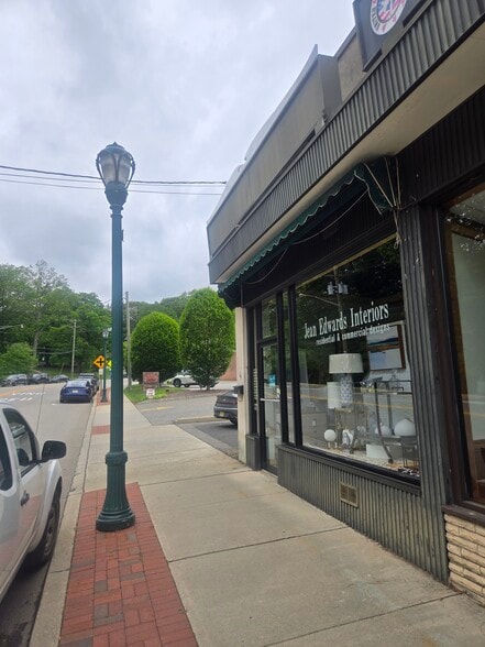 Primary Photo Of 14 N Franklin Tpke, Ho-Ho-Kus General Retail For Lease