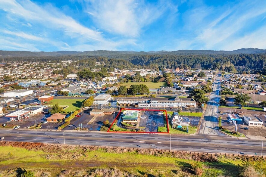 More Photos Of 760 S Main St, Fort Bragg Restaurant For Sale