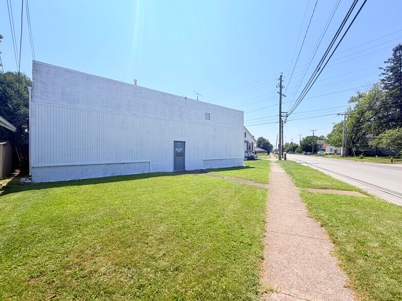 More Photos Of 513 Fremont Rd, Port Clinton Warehouse For Sale
