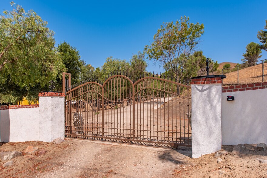 More Photos Of 8450 Waters Rd, Moorpark Land For Sale