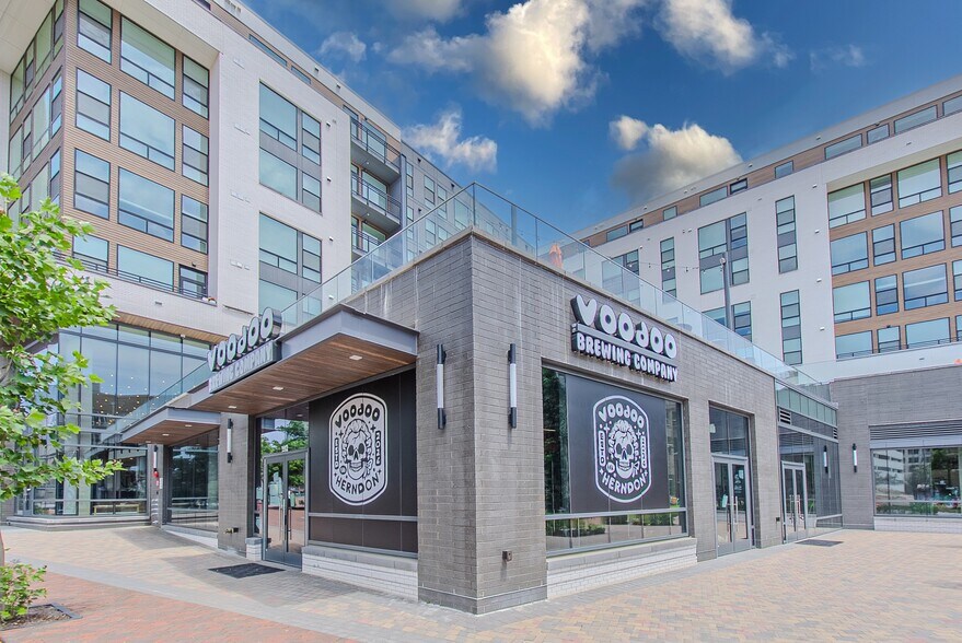 More Photos Of 2311 Dulles Station Blvd, Herndon Apartments For Lease