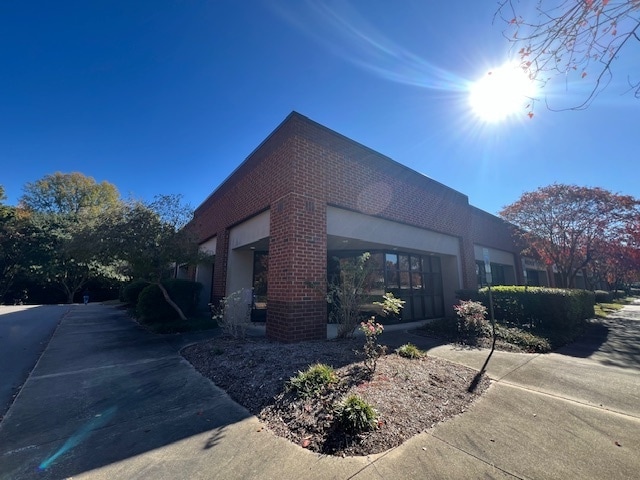 More Photos Of 960-988 Trinity Rd, Raleigh Light Distribution For Lease