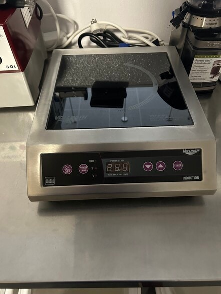 More Photos Of 901 Abernathy Rd, Sandy Springs Apartments For Sale