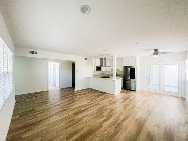 More Photos Of 1250 Manhattan Beach Blvd, Manhattan Beach Apartments For Sale