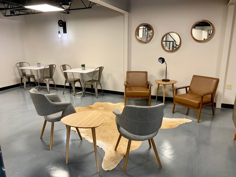 More Photos Of 1529 W North A St, Tampa Coworking Space