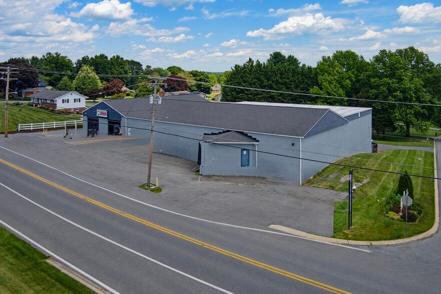 More Photos Of 1584 Deer Park Rd, Finksburg Warehouse For Lease