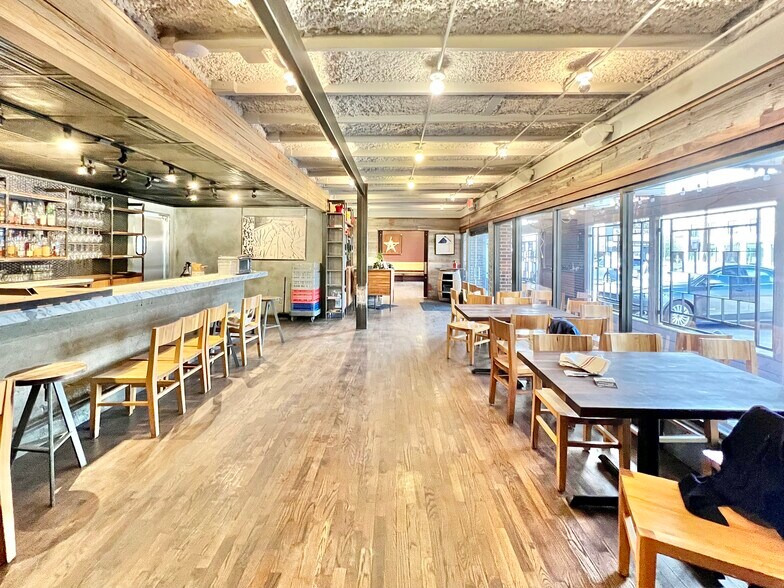 More Photos Of 1609-1625 Westheimer Rd, Houston Restaurant For Lease