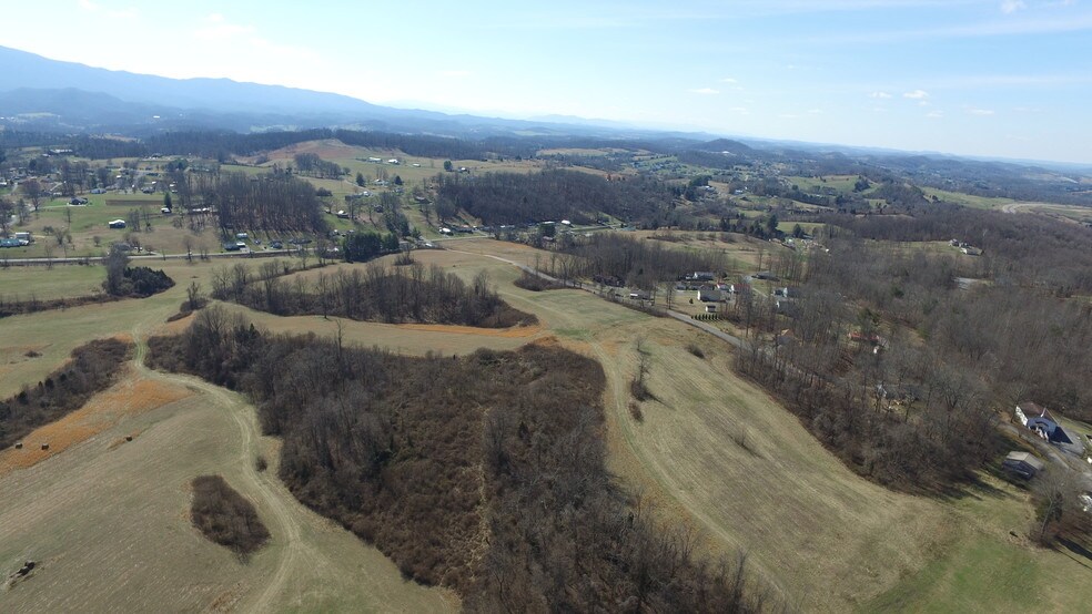 More Photos Of 2684 Weaver Pike, Bristol Land For Sale