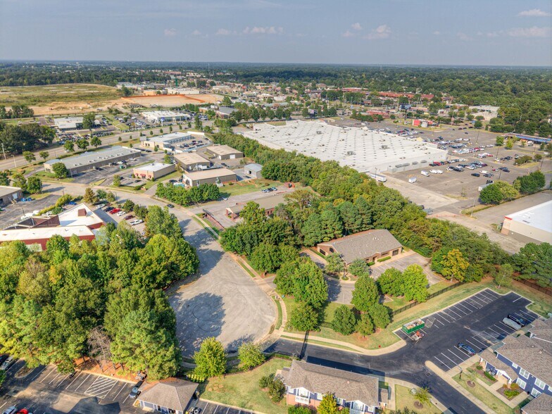 More Photos Of 520 Trinity Creek Cv, Cordova Medical For Sale