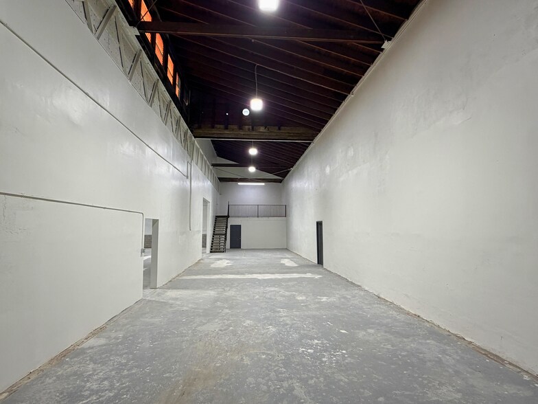 More Photos Of 4252 Whiteside St, Los Angeles Industrial For Lease