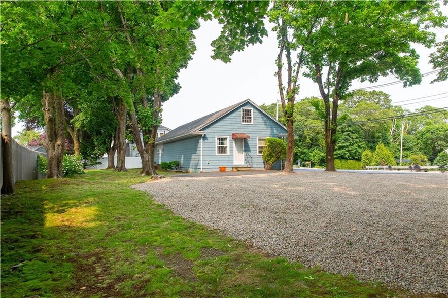 More Photos Of 5393 Post Rd, East Greenwich Office For Sale