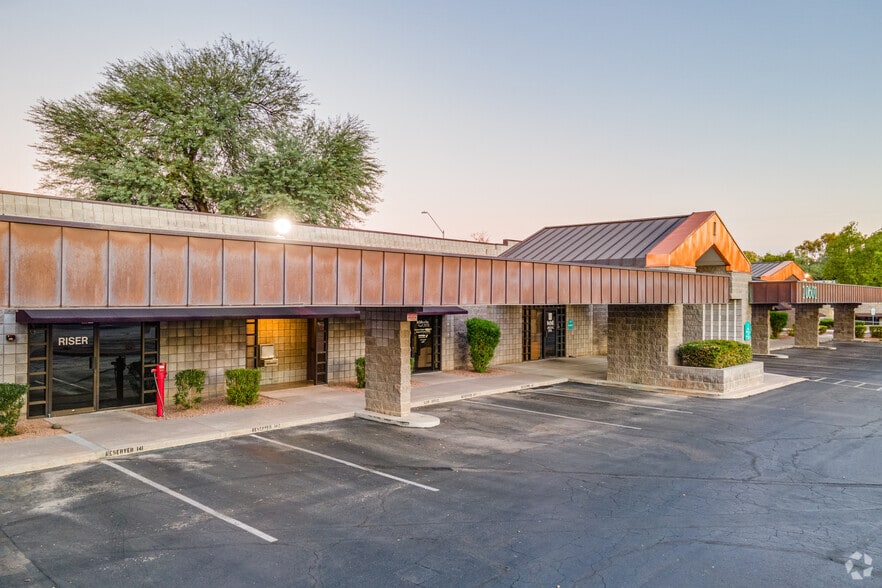 More Photos Of 10601 N Hayden Rd, Scottsdale Medical For Lease