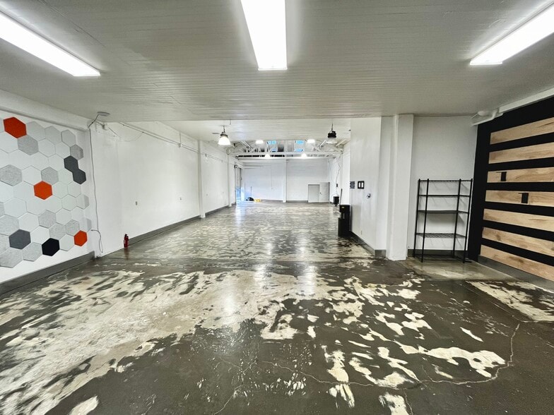 More Photos Of 365-371 10th St, San Francisco Light Manufacturing For Lease