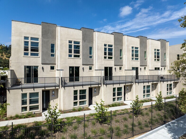 More Photos Of 1771 W Blake Ave, Los Angeles Apartments For Lease