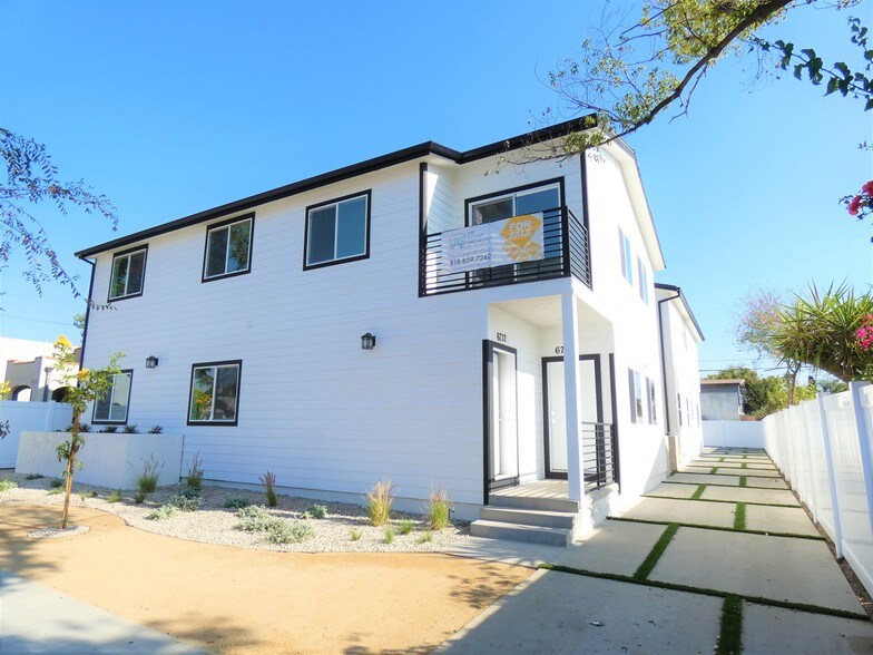 Primary Photo Of 6732 Irvine Ave, North Hollywood Apartments For Sale