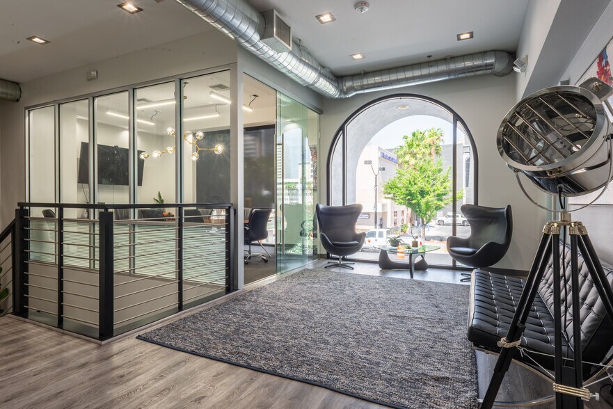 More Photos Of 229 S Las Vegas Blvd, Las Vegas Office For Sale