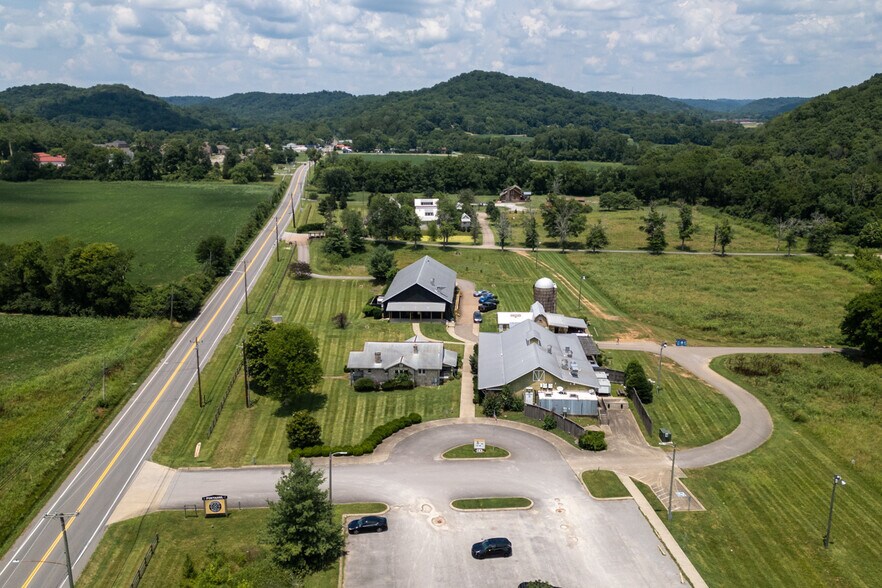 More Photos Of 4125 Whites Creek Pike, Whites Creek Unknown For Lease