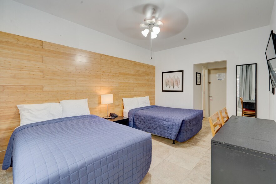 More Photos Of 1680 James Ave, Miami Beach Hotel For Sale
