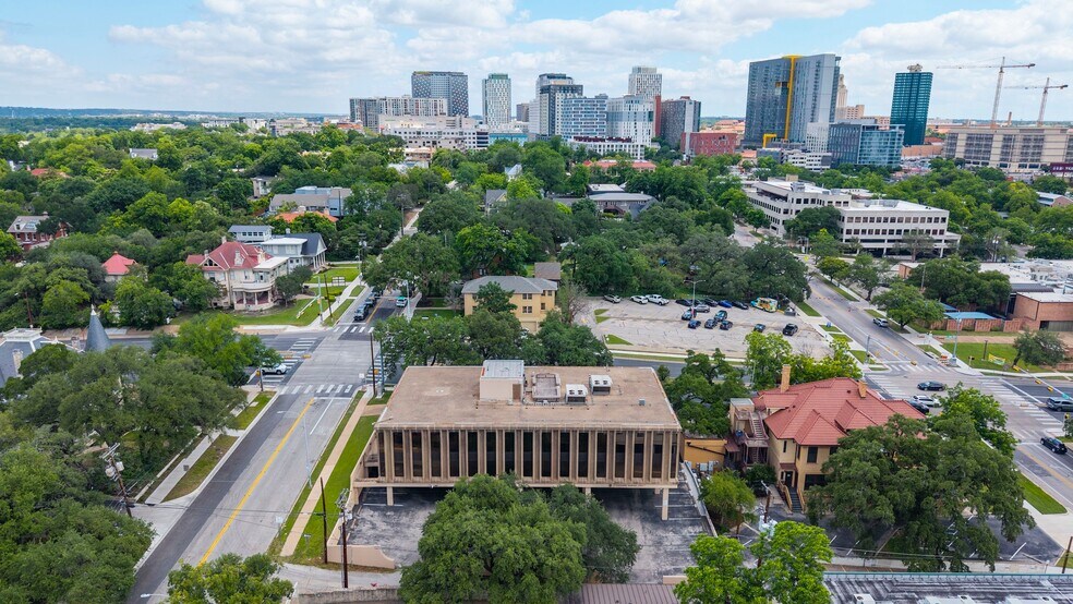 More Photos Of 1411 West Ave, Austin Office For Sale