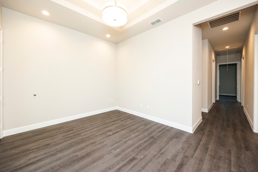 More Photos Of 6000 Alma Rd, McKinney Office For Lease