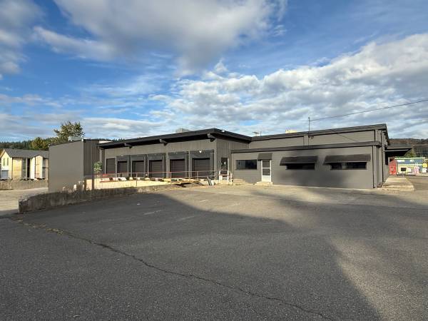 Primary Photo Of 15509 Main St E, Sumner Food Processing For Lease