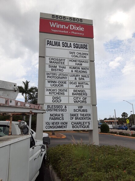 More Photos Of 5505-5805 Manatee Ave, Bradenton Unknown For Lease