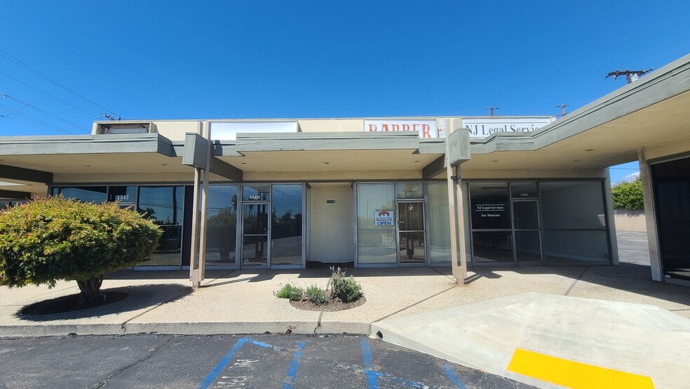 More Photos Of 1350 N Towne Ave, Claremont Unknown For Lease