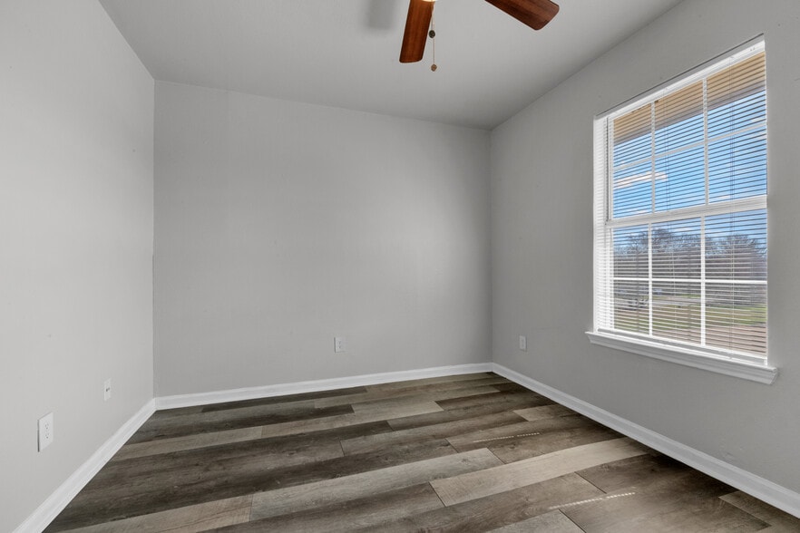 More Photos Of 4936 Flamingo Rd, Fort Worth Apartments For Sale