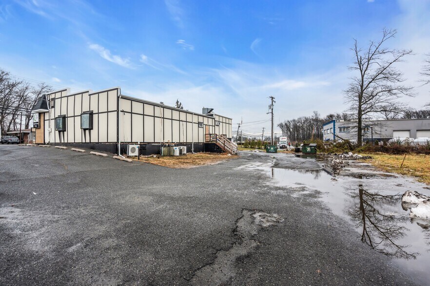 More Photos Of 392 Rt-34, Matawan Restaurant For Sale