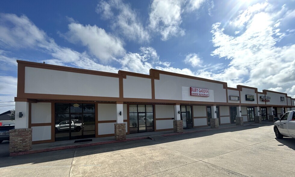 More Photos Of 3101 New Highway 51, La Place Unknown For Lease