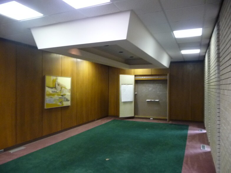 More Photos Of 130 Lexington Ln, Southern Pines Office For Lease