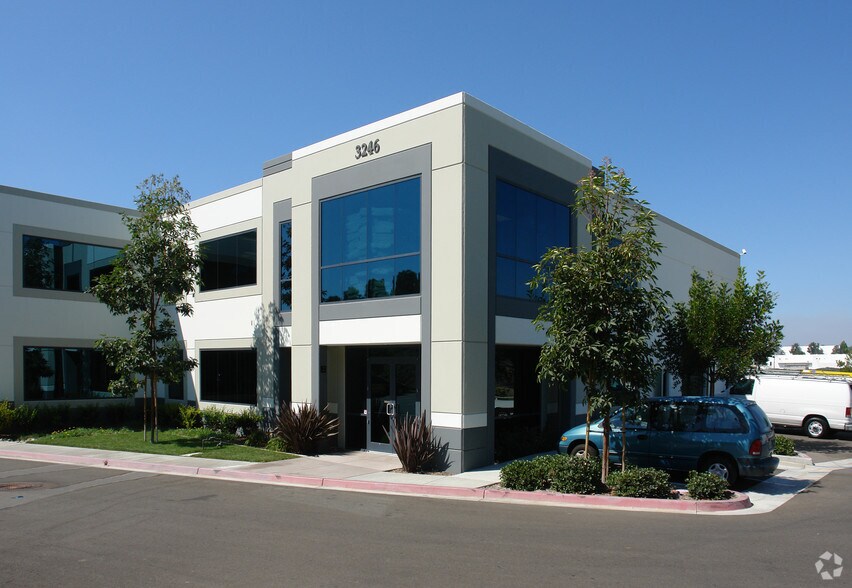 More Photos Of 3246 Grey Hawk Ct, Carlsbad Light Distribution For Lease