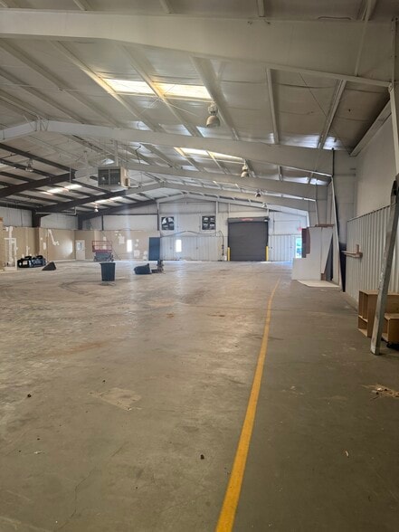 More Photos Of 814 Jefferson St, Atlanta Warehouse For Lease
