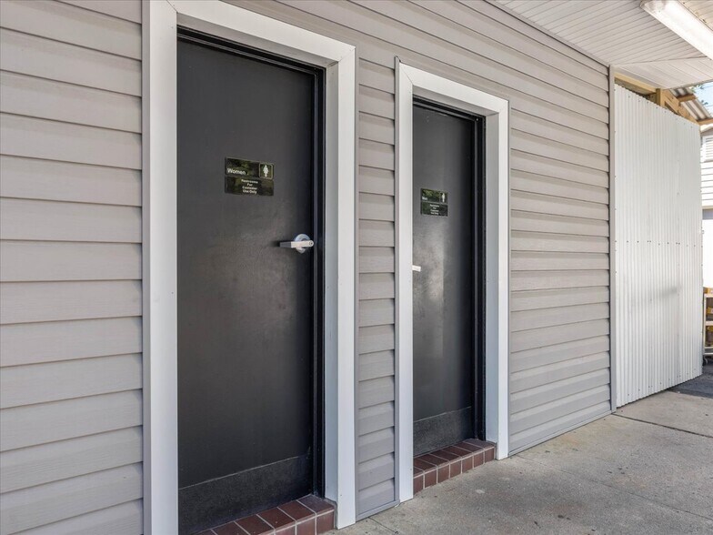 More Photos Of 919 N 2nd Ave, Siler City Restaurant For Sale