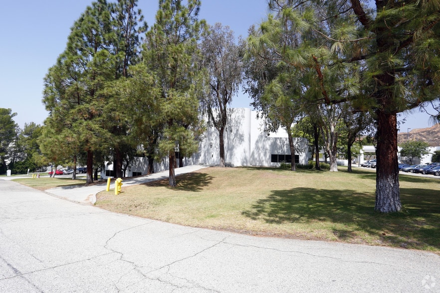 More Photos Of 25134 Rye Canyon Loop, Valencia Office For Lease