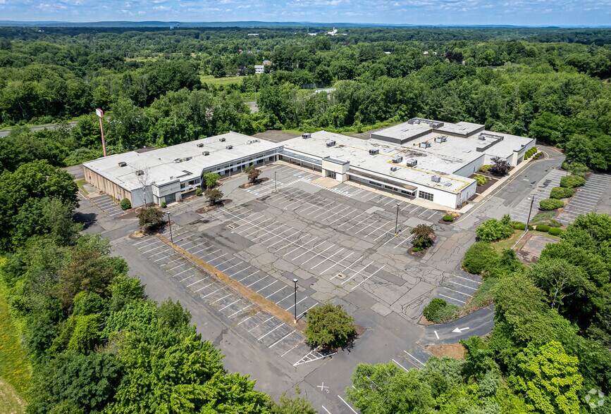 More Photos Of 10 Prospect Hill Ter, East Windsor General Retail For Sale