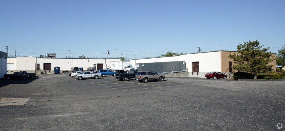 More Photos Of 860A Waterman Ave, East Providence Office For Lease