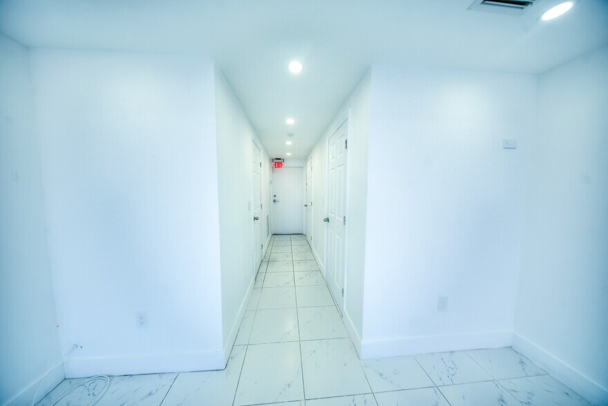 More Photos Of 6471 SW 8th St, West Miami General Retail For Sale