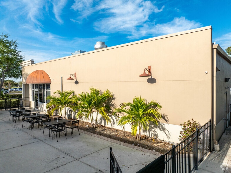 More Photos Of 1490 NE Pine Island Rd, Cape Coral Unknown For Lease
