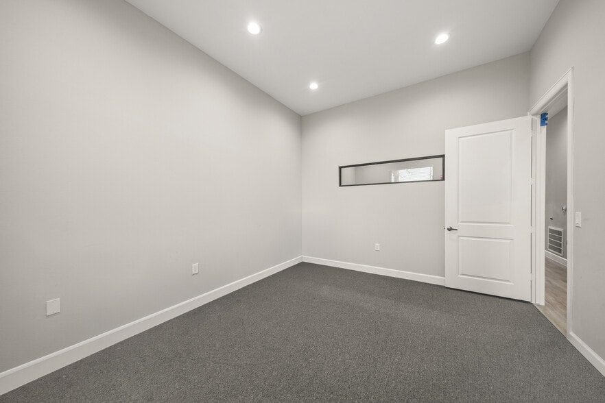 More Photos Of 4220 Cartwright Rd, Missouri City Medical For Sale